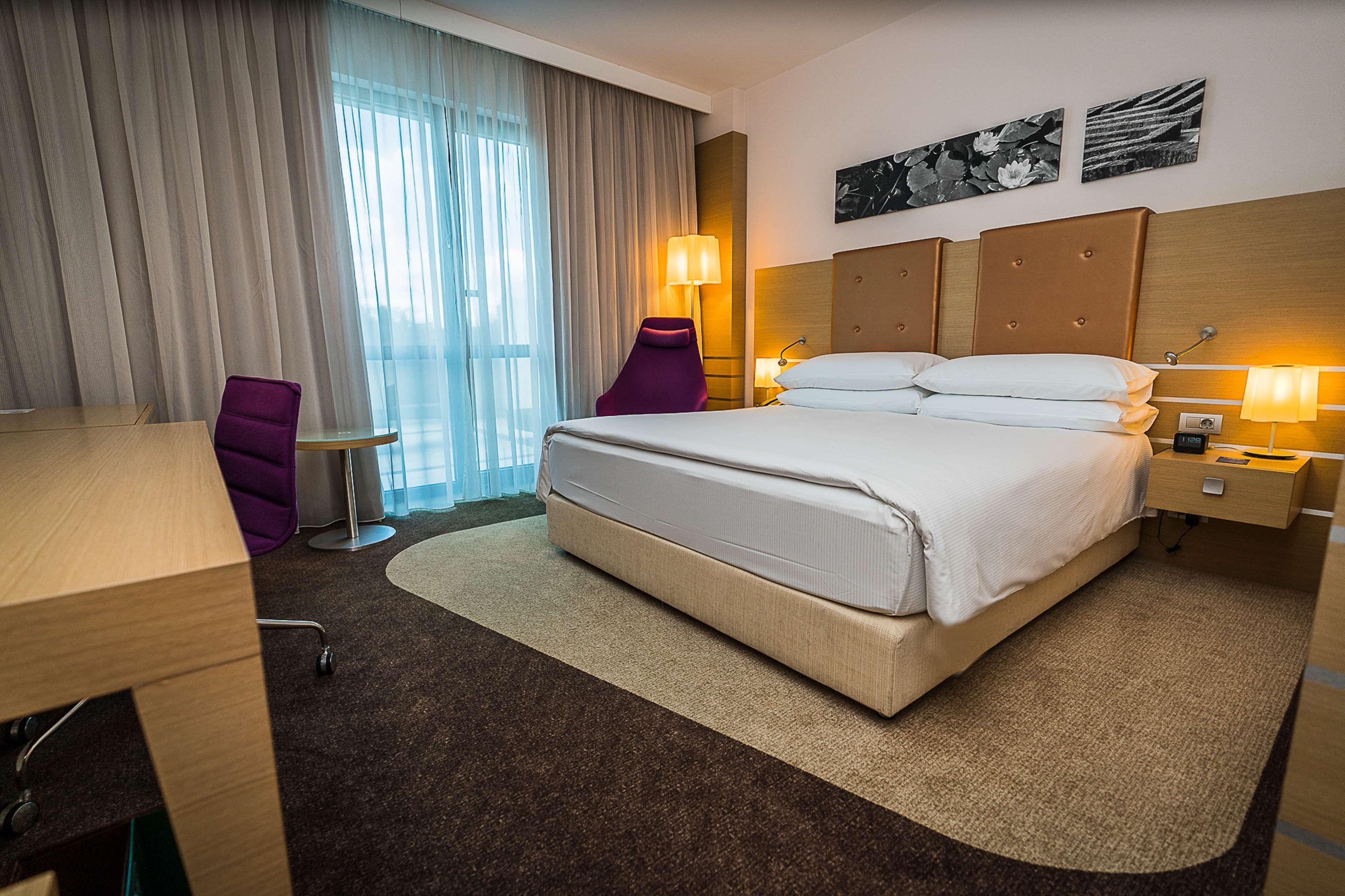 Doubletree By Hilton Oradea Hotel Luaran gambar