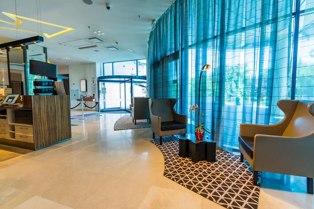Doubletree By Hilton Oradea Hotel Luaran gambar
