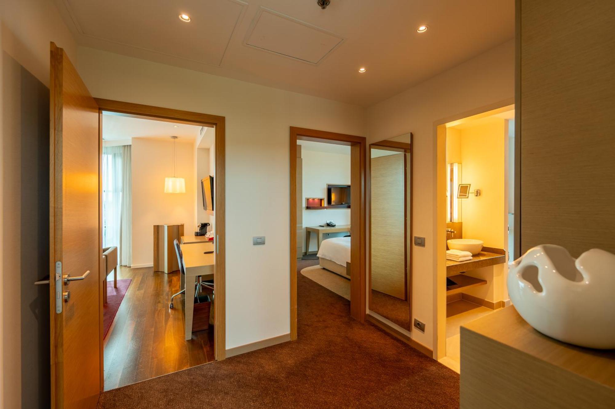 Doubletree By Hilton Oradea Hotel Luaran gambar