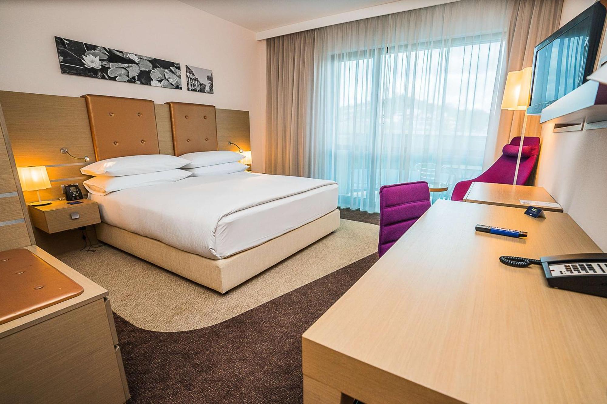 Doubletree By Hilton Oradea Hotel Luaran gambar