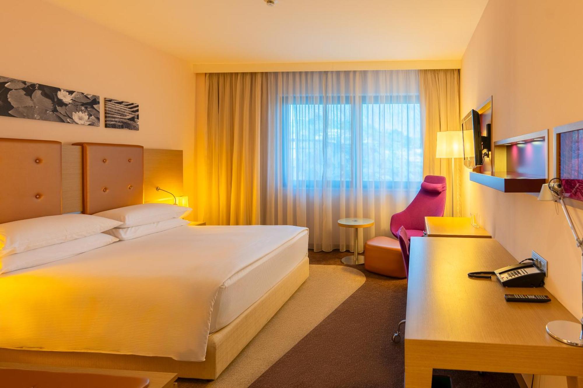 Doubletree By Hilton Oradea Hotel Luaran gambar